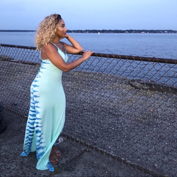 Meet your Posher, Ashlee - Picture 2 of 5